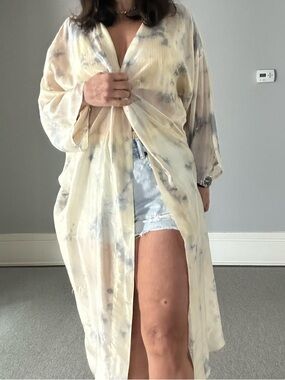 Silky Cream Tie-Dye Robe - Women's kimono